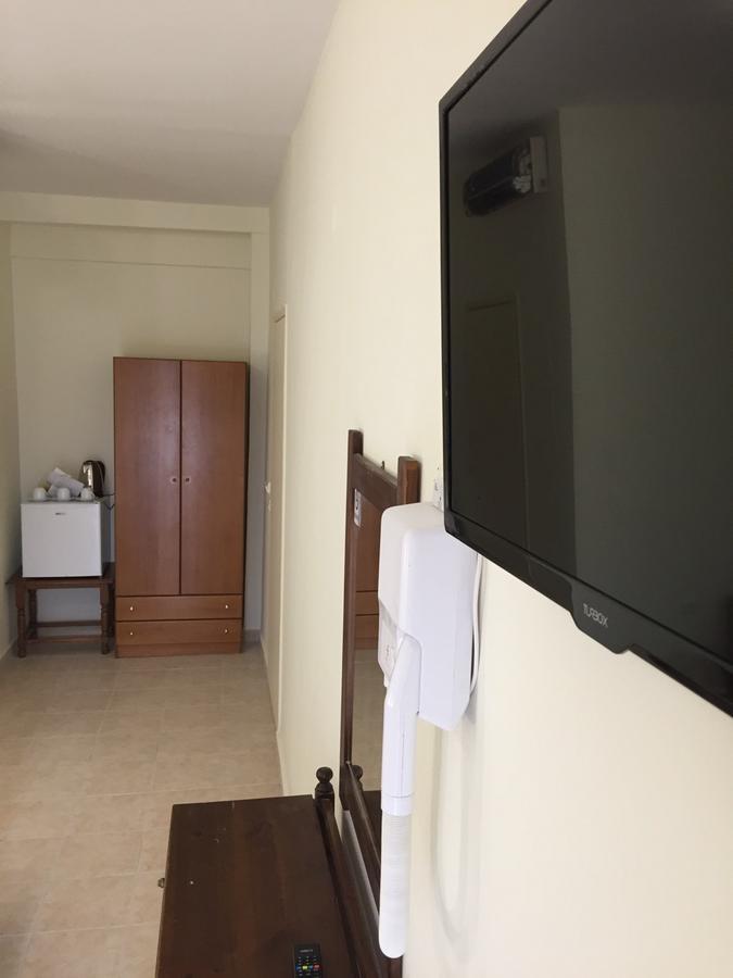 Simotel Ermis Hanioti Exterior foto