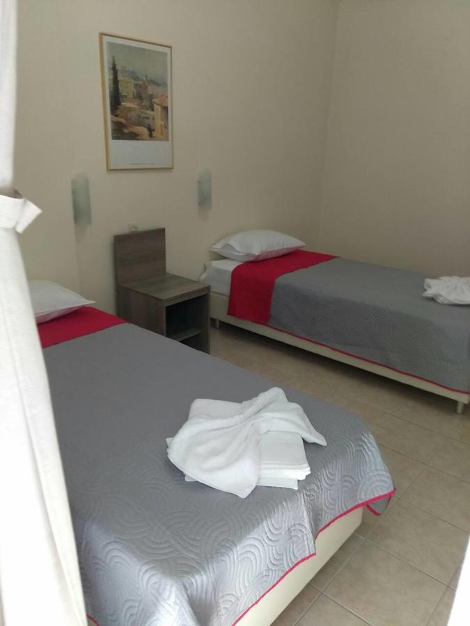 Simotel Ermis Hanioti Exterior foto